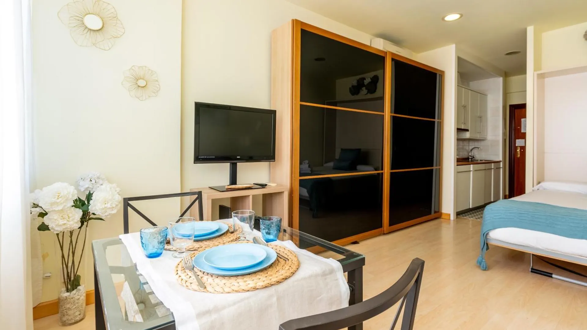 Holi-Rent Martin Villa Seville 0*,  Spain