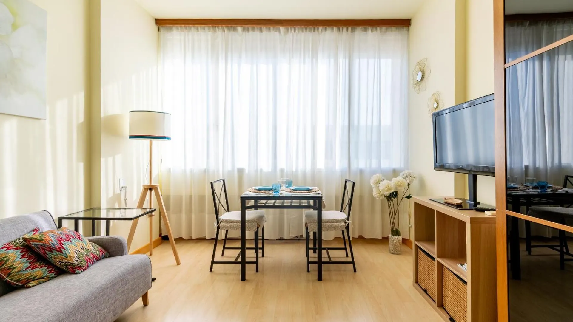Holi-Rent Martin Villa Sevilha Apartamento